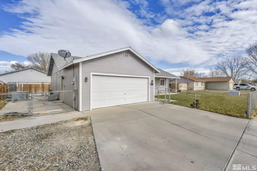 416 Paul Avenue, Yerington, Nevada 89447, 3 Bedrooms Bedrooms, ,2 BathroomsBathrooms,Residential,For Sale,Paul Avenue,240014813