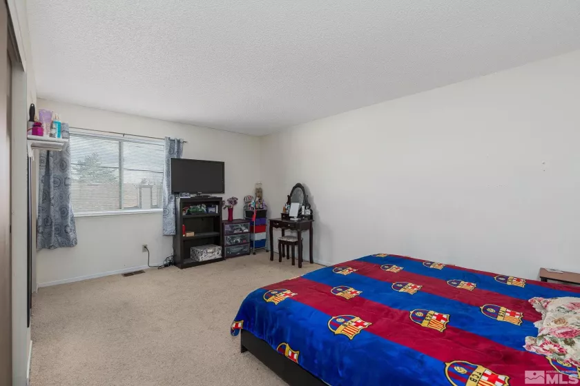 13848 Lear Blvd, Reno, Nevada 89506, 2 Bedrooms Bedrooms, ,1 BathroomBathrooms,Residential,For Sale,Lear Blvd,240014889