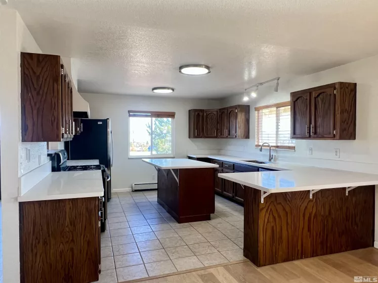 3465 Hensley Street, Reno, Nevada 89503, 5 Bedrooms Bedrooms, ,6 BathroomsBathrooms,Residential,For Sale,Hensley Street,240014941