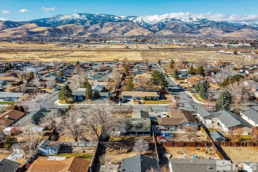 1053 Siskiyou, Carson City, Nevada 89701, 3 Bedrooms Bedrooms, ,2 BathroomsBathrooms,Residential,For Sale,Siskiyou,240014951