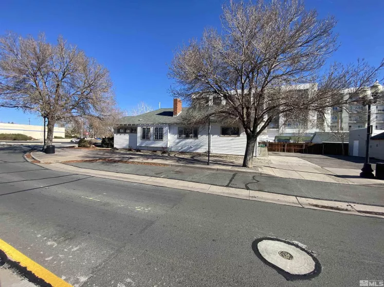 220 15th Street, Sparks, Nevada 89431, 3 Bedrooms Bedrooms, ,2 BathroomsBathrooms,Residential,For Sale,15th Street,240014983