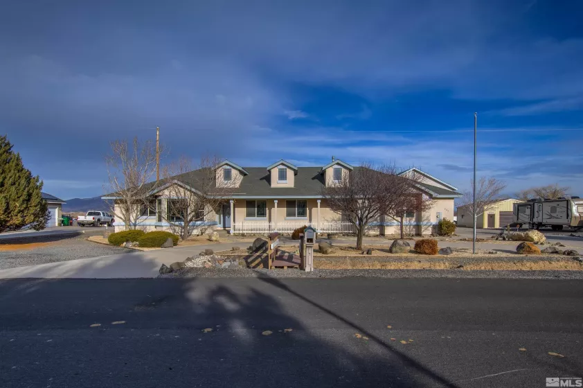 589 Saddle Horn Way, Fernley, Nevada 89408, 3 Bedrooms Bedrooms, ,2 BathroomsBathrooms,Residential,For Sale,Saddle Horn Way,240014985