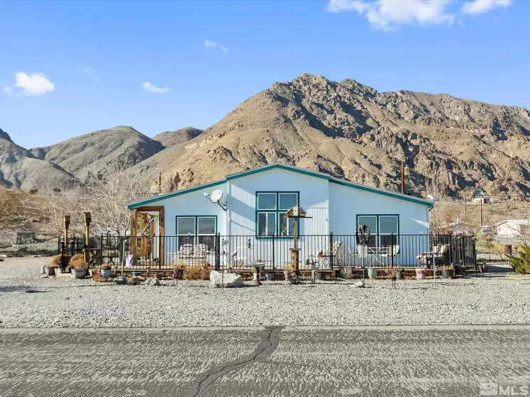 215 Golden Willow Dr, Walker Lake, Nevada 89415, 2 Bedrooms Bedrooms, ,2 BathroomsBathrooms,Residential,For Sale,Golden Willow Dr,240015001