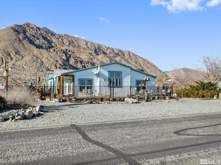 215 Golden Willow Dr, Walker Lake, Nevada 89415, 2 Bedrooms Bedrooms, ,2 BathroomsBathrooms,Residential,For Sale,Golden Willow Dr,240015001