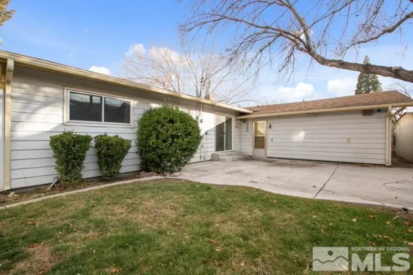 449 Games Dr, Reno, Nevada 89509, 3 Bedrooms Bedrooms, ,2 BathroomsBathrooms,Residential,For Sale,Games Dr,240015020