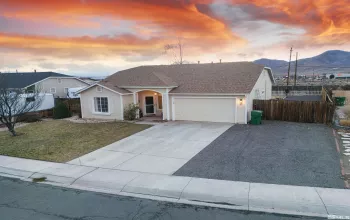 309 Valley Vista Dr, Dayton, Nevada 89403, 3 Bedrooms Bedrooms, ,2 BathroomsBathrooms,Residential,For Sale,Valley Vista Dr,240015040