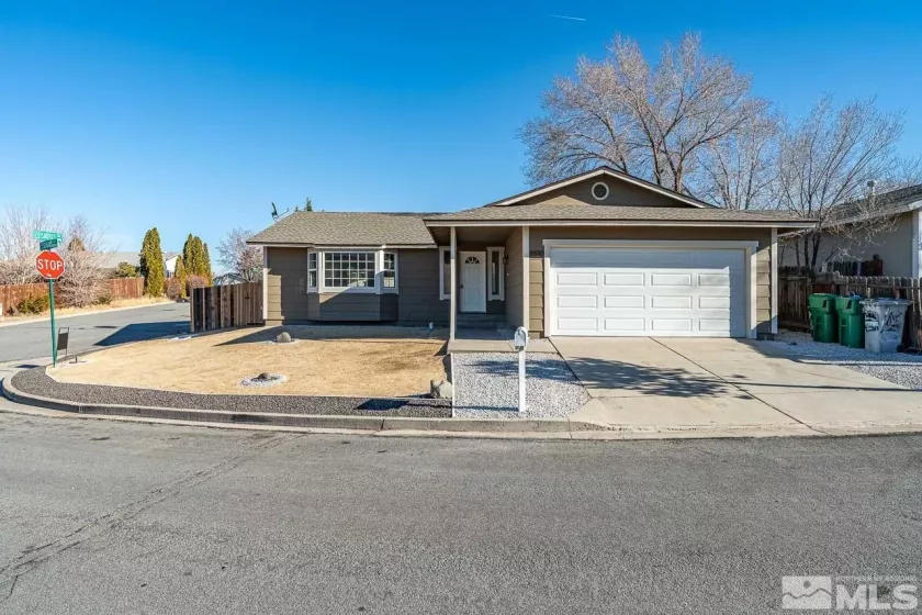 8590 Sirius Ct, Reno, Nevada 89506, 3 Bedrooms Bedrooms, ,2 BathroomsBathrooms,Residential,For Sale,Sirius Ct,240015083