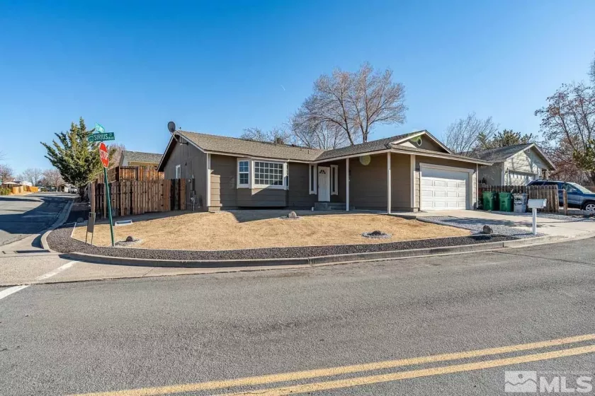 8590 Sirius Ct, Reno, Nevada 89506, 3 Bedrooms Bedrooms, ,2 BathroomsBathrooms,Residential,For Sale,Sirius Ct,240015083