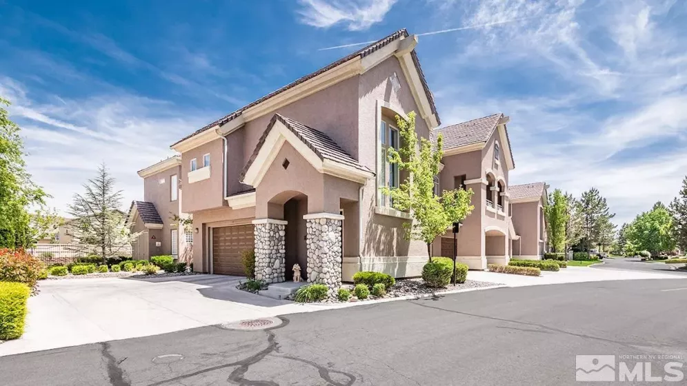 9900 Wilbur May Pkwy, Reno, Nevada 89521, 2 Bedrooms Bedrooms, ,2 BathroomsBathrooms,Residential,For Sale,Wilbur May Pkwy,240015130