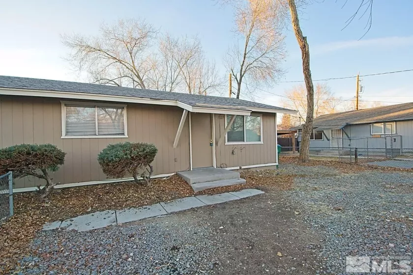 1327 Carville Dr, Reno, Nevada 89512, 2 Bedrooms Bedrooms, ,1 BathroomBathrooms,Residential Lease,For Lease,Carville Dr,240015147