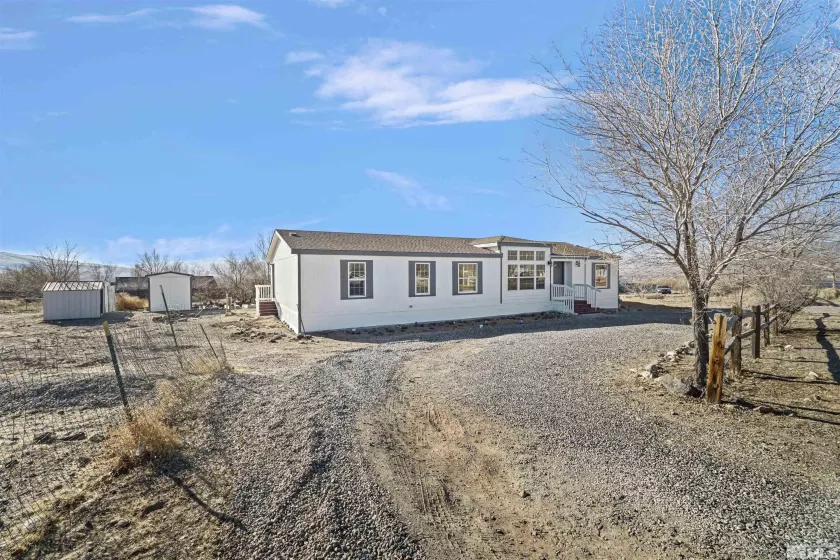 8015 Cheyenne Trl, Stagecoach, Nevada 89426, 3 Bedrooms Bedrooms, ,2 BathroomsBathrooms,Residential,For Sale,Cheyenne Trl,240015174