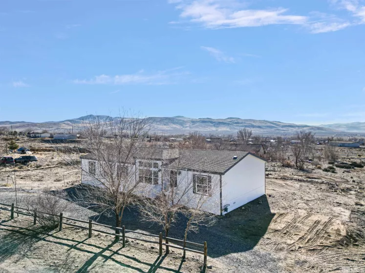 8015 Cheyenne Trl, Stagecoach, Nevada 89426, 3 Bedrooms Bedrooms, ,2 BathroomsBathrooms,Residential,For Sale,Cheyenne Trl,240015174