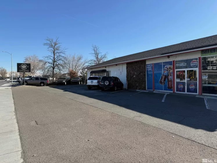 3200 Mill St, Reno, Nevada 89502, ,Commercial Sale,For Sale,Mill St,240015276