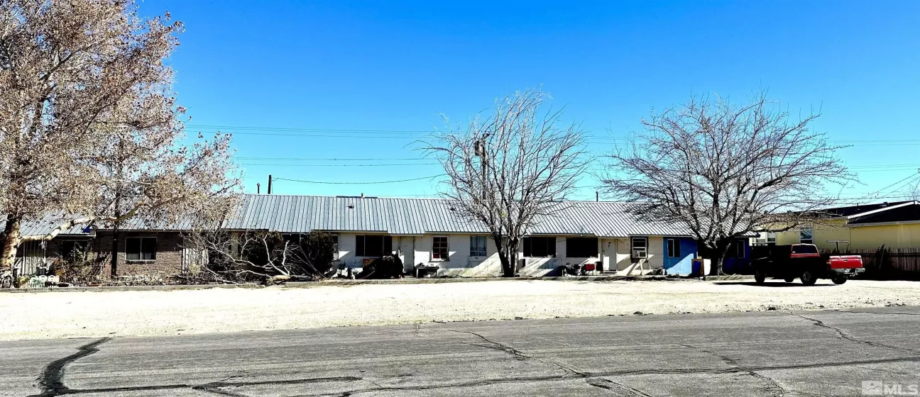 380 B St., Hawthorne, Nevada 89415, ,Commercial Sale,For Sale,B St.,240015315