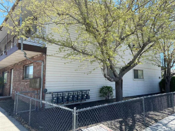 1811 LONG ST, Carson City, Nevada 89706, ,Residential Income,For Sale,LONG ST,240004962