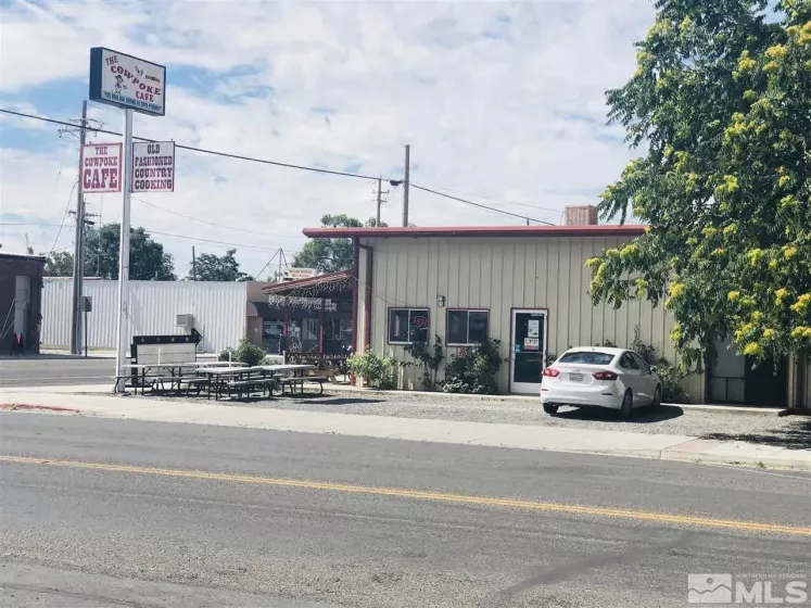 915 Cornell Ave, Lovelock, Nevada 89419, ,Commercial Sale,For Sale,Cornell Ave,240015472