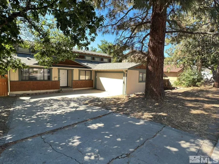 2030 6th St, Reno, Nevada 89503, 5 Bedrooms Bedrooms, ,3 BathroomsBathrooms,Residential Lease,For Lease,6th St,240015029