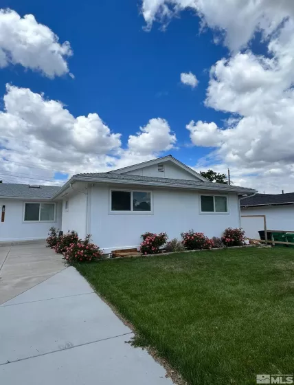 1215 Casa Loma, Reno, Nevada 89503, 3 Bedrooms Bedrooms, ,2 BathroomsBathrooms,Residential Lease,For Lease,Casa Loma,240015517