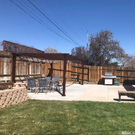 1215 Casa Loma, Reno, Nevada 89503, 3 Bedrooms Bedrooms, ,2 BathroomsBathrooms,Residential Lease,For Lease,Casa Loma,240015517