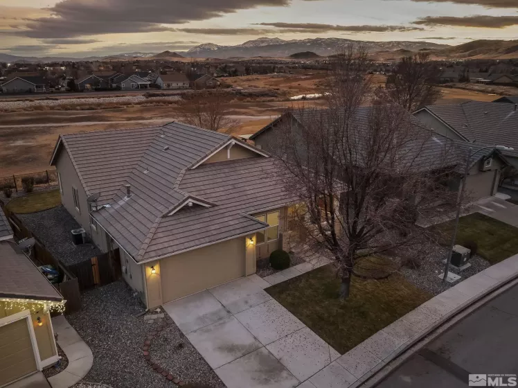 1131 Turnberry Dr, Sparks, Nevada 89436, 4 Bedrooms Bedrooms, ,2 BathroomsBathrooms,Residential,For Sale,Turnberry Dr,240015606