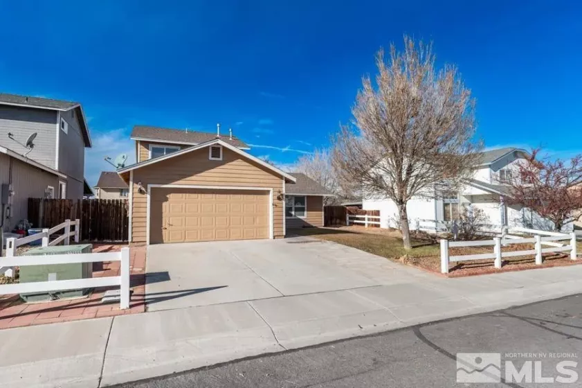 107 Double Eagle Dr, Fernley, Nevada 89408, 4 Bedrooms Bedrooms, ,2 BathroomsBathrooms,Residential,For Sale,Double Eagle Dr,240015610