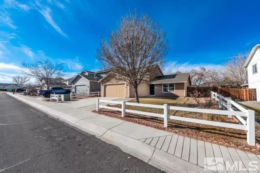 107 Double Eagle Dr, Fernley, Nevada 89408, 4 Bedrooms Bedrooms, ,2 BathroomsBathrooms,Residential,For Sale,Double Eagle Dr,240015610