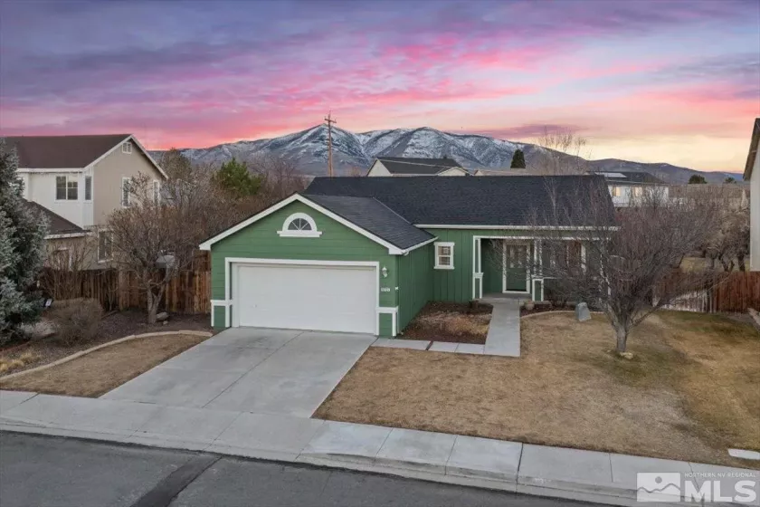 9721 Crystalline Dr, Reno, Nevada 89506, 3 Bedrooms Bedrooms, ,2 BathroomsBathrooms,Residential,For Sale,Crystalline Dr,240015652