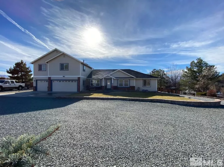 1585 Lindsay Ln, Minden, Nevada 89423, 4 Bedrooms Bedrooms, ,3 BathroomsBathrooms,Residential,For Sale,Lindsay Ln,240015653