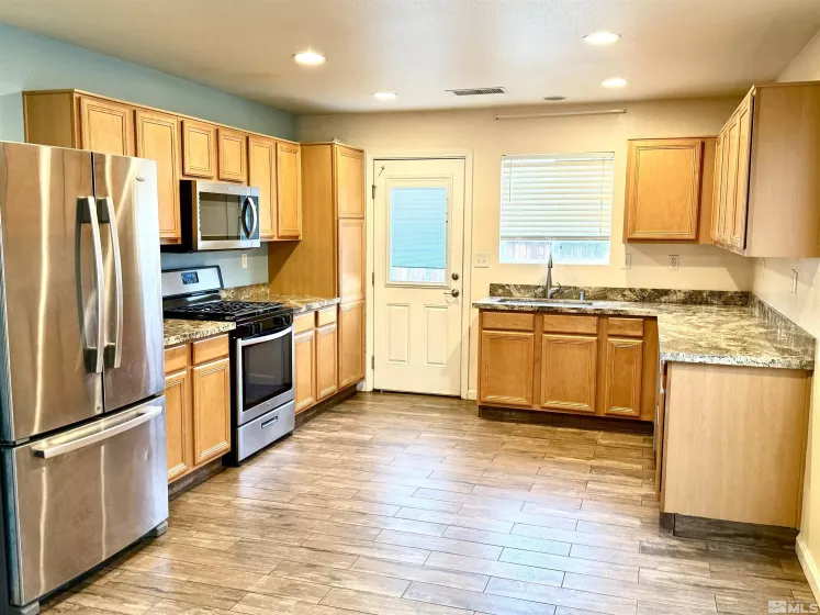 8825 Sunset Breeze Drive, Reno, Nevada 89506, 3 Bedrooms Bedrooms, ,2 BathroomsBathrooms,Residential Lease,For Lease,Sunset Breeze Drive,240015662