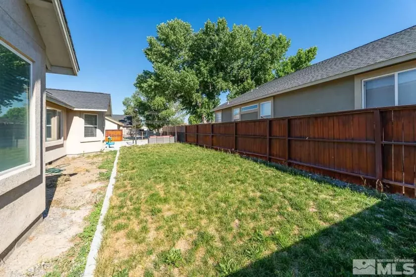 959 Julia Ln, Fernley, Nevada 89408, 3 Bedrooms Bedrooms, ,2 BathroomsBathrooms,Residential,For Sale,Julia Ln,240007153