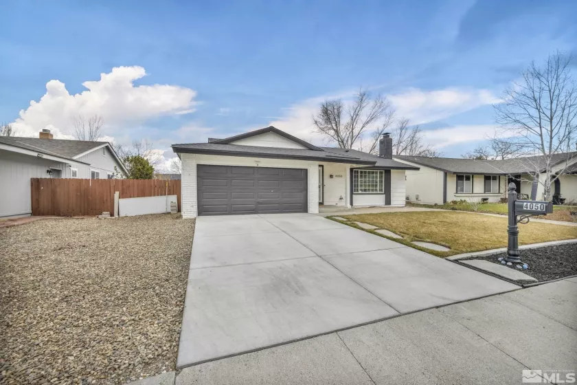 4050 Casa Blanca Rd., Reno, Nevada 89502, 3 Bedrooms Bedrooms, ,2 BathroomsBathrooms,Residential,For Sale,Casa Blanca Rd.,240015676