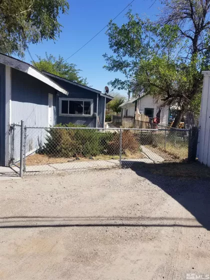 250 - 252 Taylor, Fallon, Nevada 89406, ,Residential Income,For Sale,Taylor,210016698