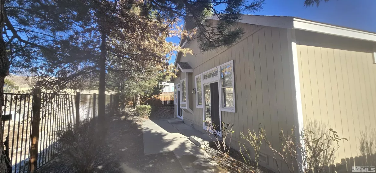 1961 Stargaze Way, Reno, Nevada 89523, 3 Bedrooms Bedrooms, ,2 BathroomsBathrooms,Residential,For Sale,Stargaze Way,250000024