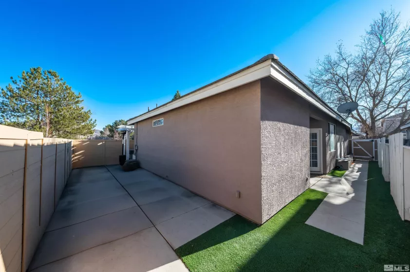 9605 Otter Way, Reno, Nevada 89521, 2 Bedrooms Bedrooms, ,2 BathroomsBathrooms,Residential,For Sale,Otter Way,250000042