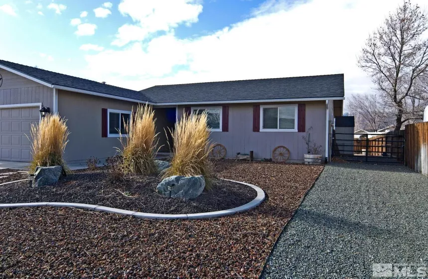 753 Hornet Drive, Gardnerville, Nevada 89460, 3 Bedrooms Bedrooms, ,2 BathroomsBathrooms,Residential,For Sale,Hornet Drive,250000047