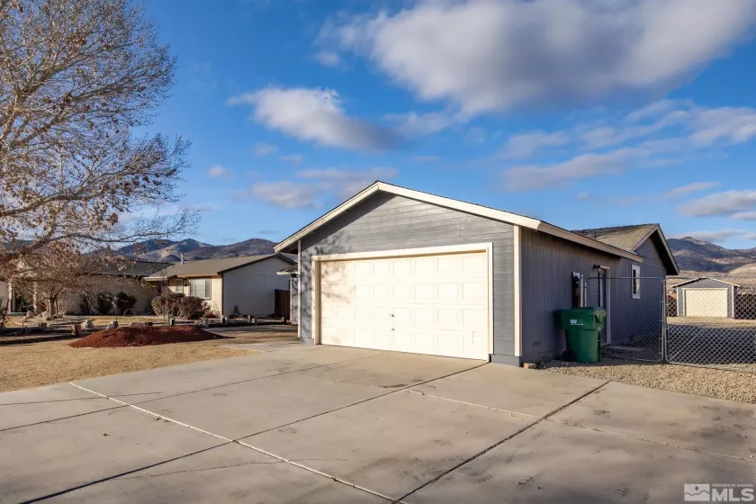 2050 Lonnie Ln, Dayton, Nevada 89403, 3 Bedrooms Bedrooms, ,2 BathroomsBathrooms,Residential,For Sale,Lonnie Ln,250000056