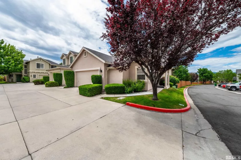 5726 Golden Eagle Drive, Reno, Nevada 89523, 2 Bedrooms Bedrooms, ,2 BathroomsBathrooms,Residential,For Sale,Golden Eagle Drive,240008000