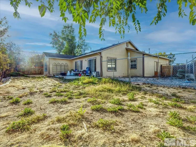 1429 Cheddington Cir, Gardnerville, Nevada 89410, 3 Bedrooms Bedrooms, ,2 BathroomsBathrooms,Residential,For Sale,Cheddington Cir,250000096