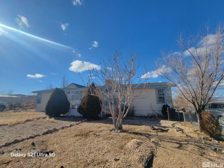 25 Buffalo Ln, Yerington, Nevada 89447, 3 Bedrooms Bedrooms, ,2 BathroomsBathrooms,Residential,For Sale,Buffalo Ln,250000193