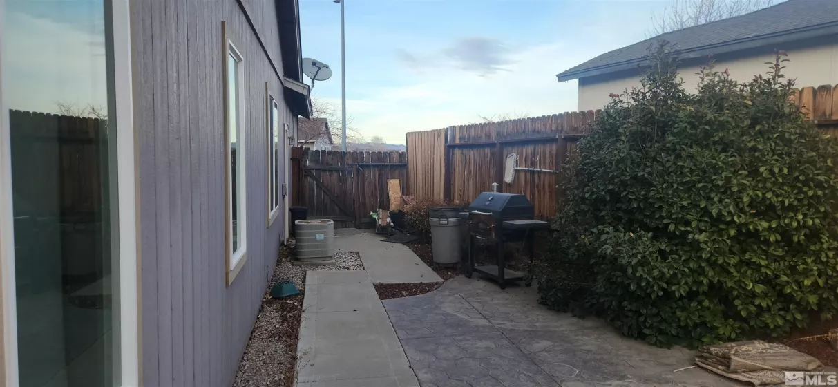 297 Fallen Leaf Ln, Fernley, Nevada 89408, 3 Bedrooms Bedrooms, ,2 BathroomsBathrooms,Residential,For Sale,Fallen Leaf Ln,250000219