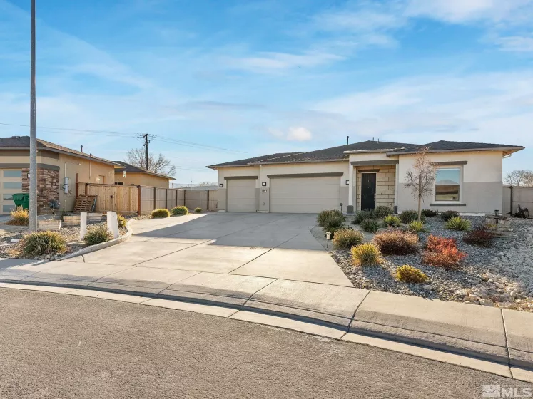 805 Palomino Drive, Fernley, Nevada 89408, 3 Bedrooms Bedrooms, ,2 BathroomsBathrooms,Residential,For Sale,Palomino Drive,250000339