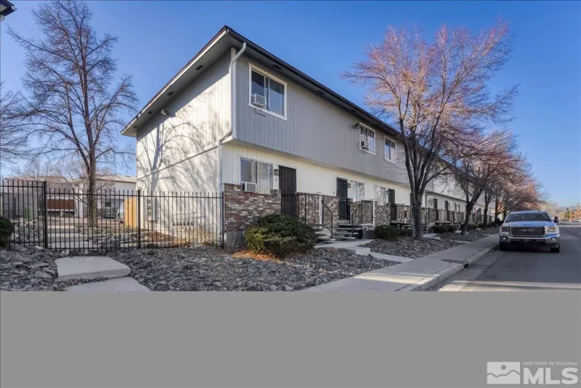 1402 9th Street, Reno, Nevada 89512, 3 Bedrooms Bedrooms, ,2 BathroomsBathrooms,Residential,For Sale,9th Street,250000338