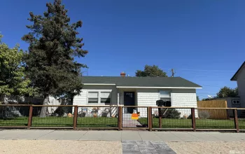 1836 C Street, Sparks, Nevada 89431, ,Residential Income,For Sale,C Street,250000437