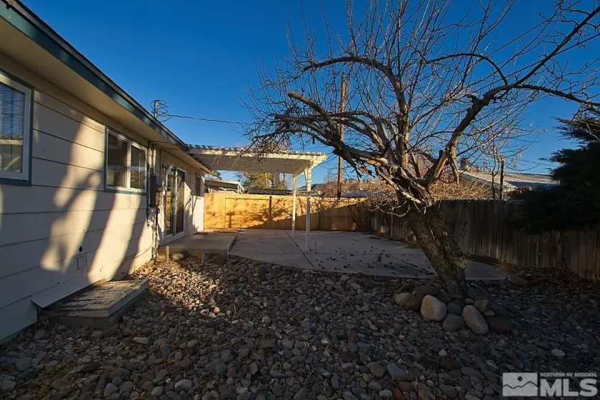 3200 Elaine, Sparks, Nevada 89431, 5 Bedrooms Bedrooms, ,3 BathroomsBathrooms,Residential Lease,For Lease,Elaine,250000440