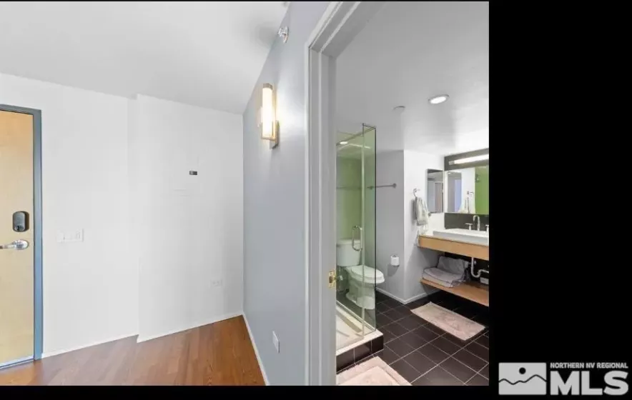 255 Sierra 713, Reno, Nevada 89501, ,1 BathroomBathrooms,Residential Lease,For Lease,Sierra 713,250000446