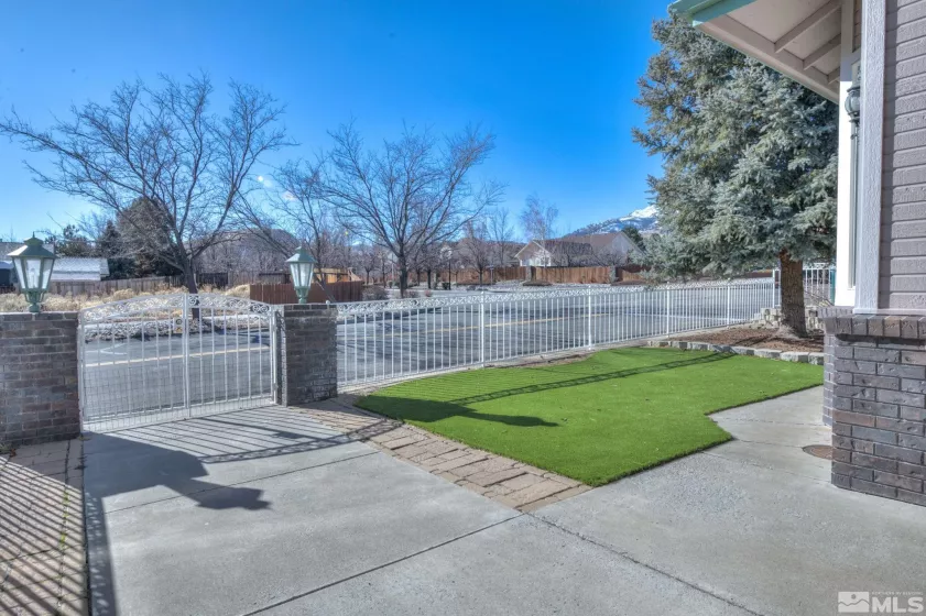 2206 Oak Ridge Dr, Carson City, Nevada 89703, 2 Bedrooms Bedrooms, ,3 BathroomsBathrooms,Residential,For Sale,Oak Ridge Dr,250000613