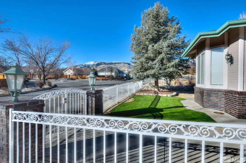 2206 Oak Ridge Dr, Carson City, Nevada 89703, 2 Bedrooms Bedrooms, ,3 BathroomsBathrooms,Residential,For Sale,Oak Ridge Dr,250000613