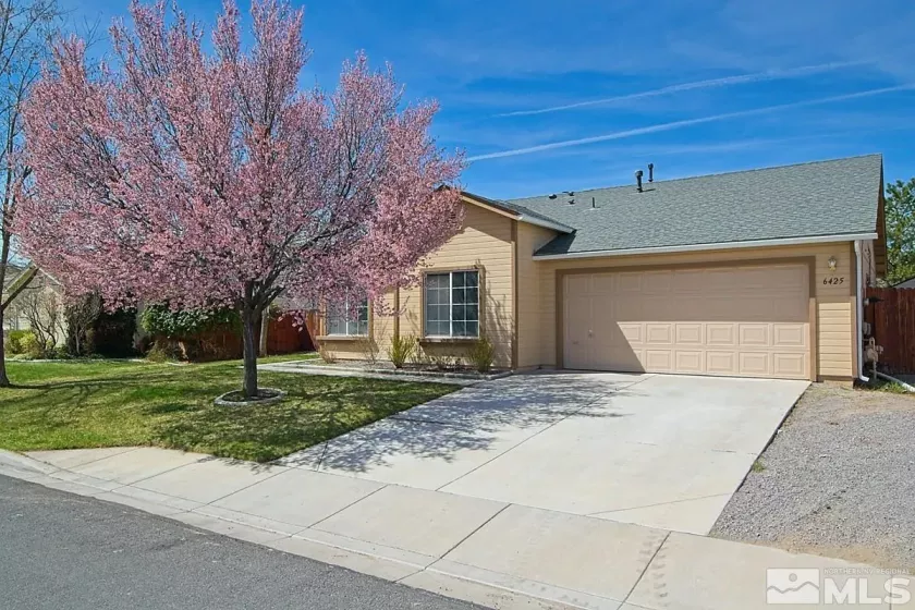 6425 Adobe Spring Ct, Sparks, Nevada 89436, 3 Bedrooms Bedrooms, ,2 BathroomsBathrooms,Residential Lease,For Lease,Adobe Spring Ct,250000637