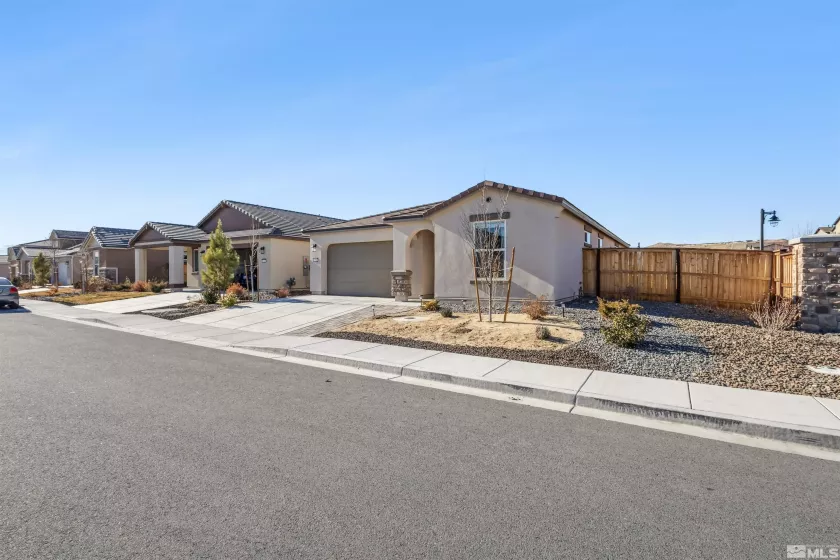 6251 Bucking Horse, Sparks, Nevada 89436, 3 Bedrooms Bedrooms, ,2 BathroomsBathrooms,Residential,For Sale,Bucking Horse,250000687