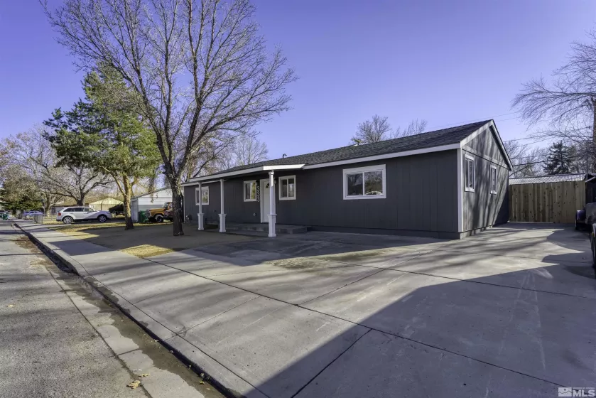 333 Richards Way, Sparks, Nevada 89431, 3 Bedrooms Bedrooms, ,2 BathroomsBathrooms,Residential,For Sale,Richards Way,250000689